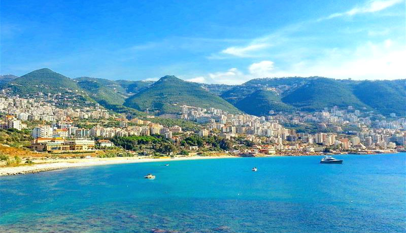 🇱🇧 شواطئ جونيه – لمعي للسفر